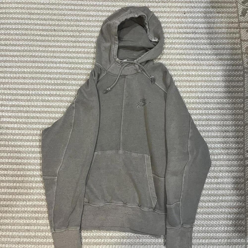 Nike Sportswear Move To Zero Fleece Pullover Hoodie in the "Cave Stone" - Picture 7 of 10
